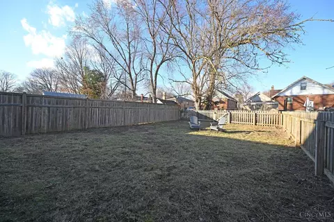 6832 Roe, Cincinnati, OH 45227 photo 39