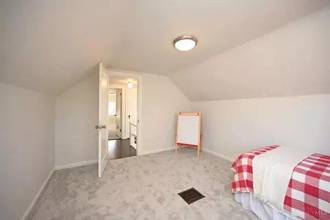 6832 Roe, Cincinnati, OH 45227 photo 31