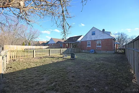 6832 Roe, Cincinnati, OH 45227 photo 41