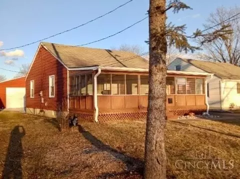 609 Broadway, Blanchester, OH 45107 photo 3