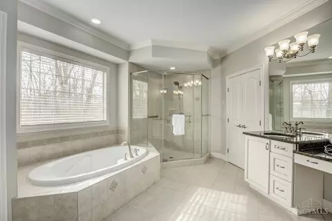 10019 Windzag Ln, Montgomery, OH 45242 photo 20