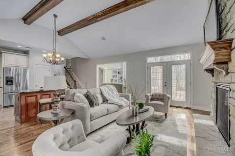 10019 Windzag Ln, Montgomery, OH 45242 photo 7