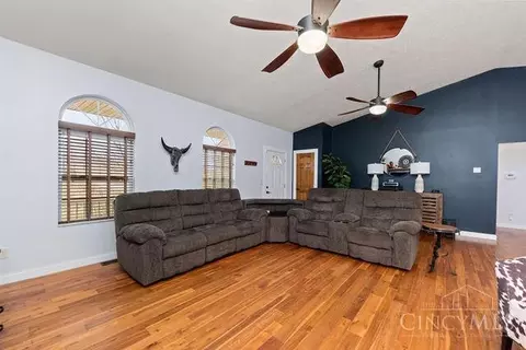 Living - 7941 Us Highway 68, Blanchester, OH 45107 photo 4 of 6