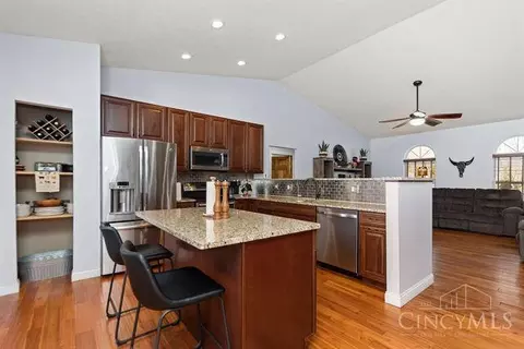 Kitchen - 7941 Us Highway 68, Blanchester, OH 45107 photo 3 of 6