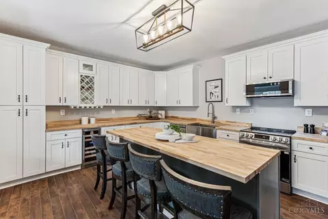 Kitchen - 2879 Ratterman, Cincinnati, OH 45211 photo 2 of 5