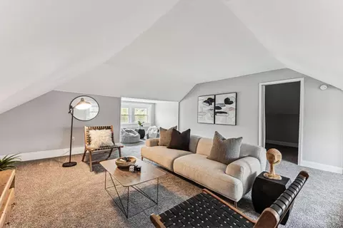 Living - 2879 Ratterman, Cincinnati, OH 45211 photo 4 of 4