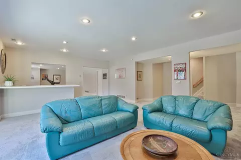 Living - 11630 Plumhill, Cincinnati, OH 45249 photo 8 of 8