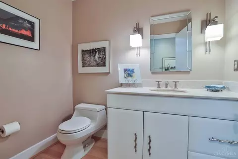 Bath - 11630 Plumhill, Cincinnati, OH 45249 photo 4 of 7