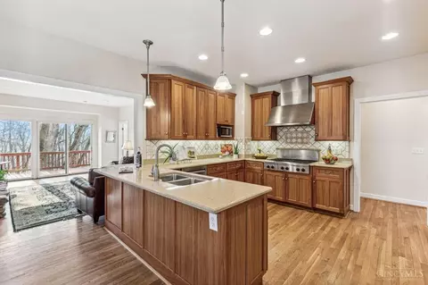Kitchen - 3342 Michelles Whisper, Cincinnati, OH 45245 photo 3 of 4