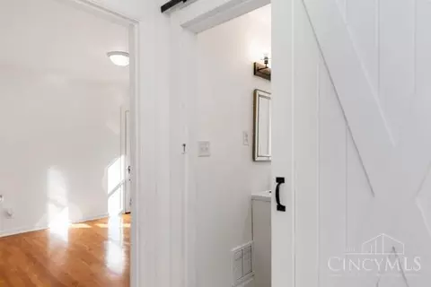 Entry Way - 6934 Bramble Ave, Cincinnati, OH 45227 photo 1 of 1