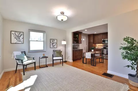 Living - 9395 Opal Ct, Blue Ash, OH 45242 photo 2 of 7