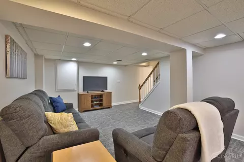 Living - 9395 Opal Ct, Blue Ash, OH 45242 photo 6 of 7