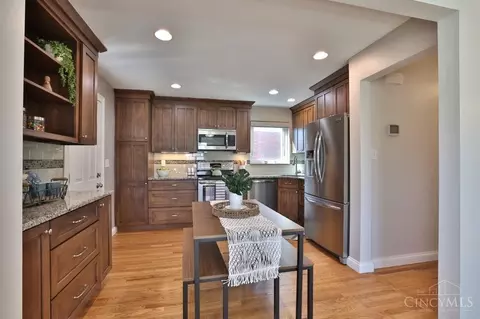 Kitchen - 9395 Opal Ct, Blue Ash, OH 45242 photo 5 of 5