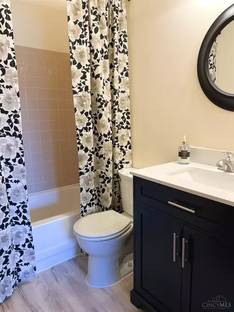 541 Davis Rd #8, Cincinnati, OH 45255 photo 6