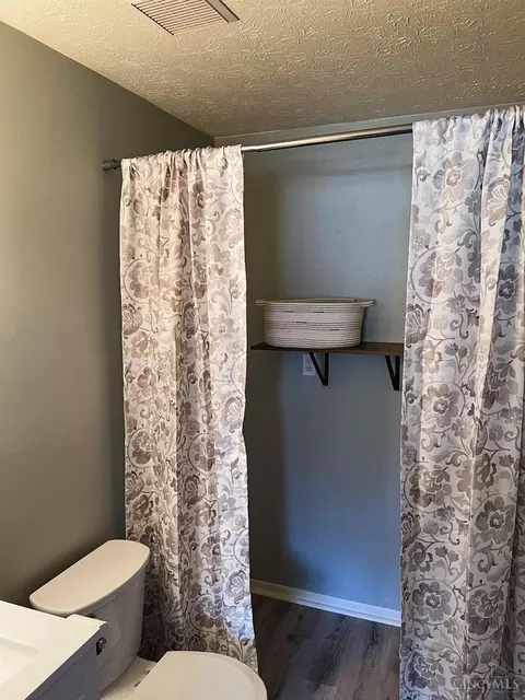 541 Davis Rd #8, Cincinnati, OH 45255 photo 7