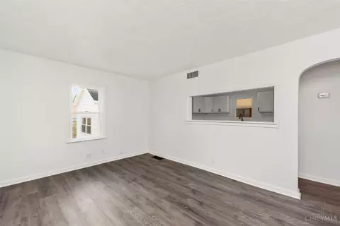 102 Pleasant St, Mount Orab, OH 45154 photo 3