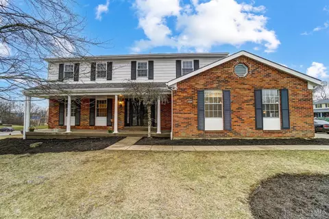 677 Coxbury Cir, Springdale, OH 45246