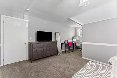 Bedroom - 311 Forest Ave, Wyoming, OH 45215 photo 9 of 9