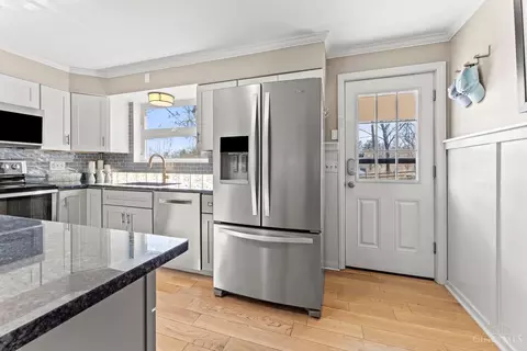 Kitchen - 311 Forest Ave, Wyoming, OH 45215 photo 2 of 6
