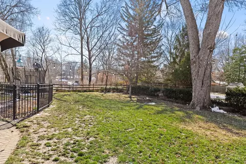 View/Area - 311 Forest Ave, Wyoming, OH 45215 photo 3 of 4