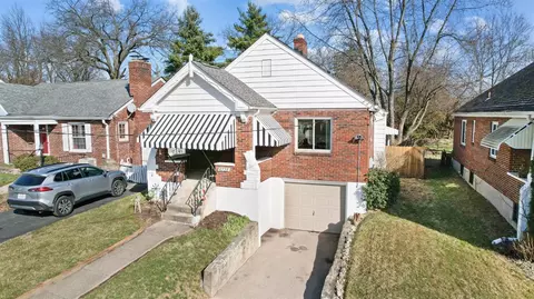 Exterior - 6728 Plainfield Rd, Silverton, OH 45236 photo 2 of 14