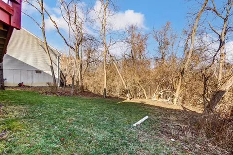 Exterior - 2488 Oaktree Pl, Cincinnati, OH 45238 photo 5 of 6