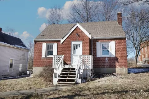 1021 Neeb Rd, Cincinnati, OH 45233