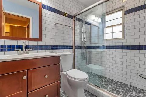 Bath - 6320 Stirrup Rd, Cincinnati, OH 45244 photo 2 of 3