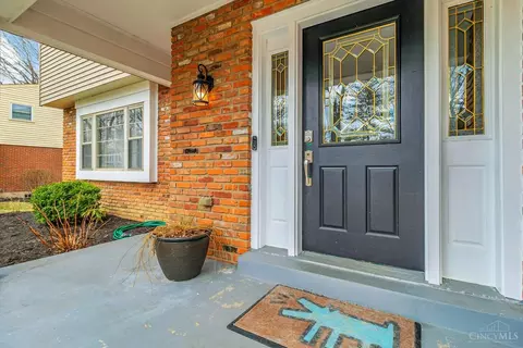 Entry Way - 6320 Stirrup Rd, Cincinnati, OH 45244 photo 1 of 2