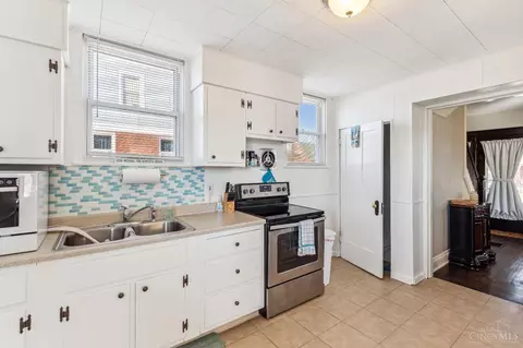 Kitchen - 3617 Darwin Ave, Cheviot, OH 45211 photo 3 of 4
