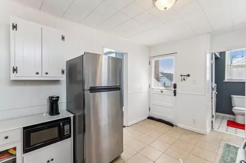 Kitchen - 3617 Darwin Ave, Cheviot, OH 45211 photo 4 of 4