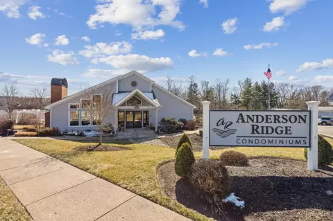 7382 Ridgepoint Dr #8, Anderson Twp, OH 45230