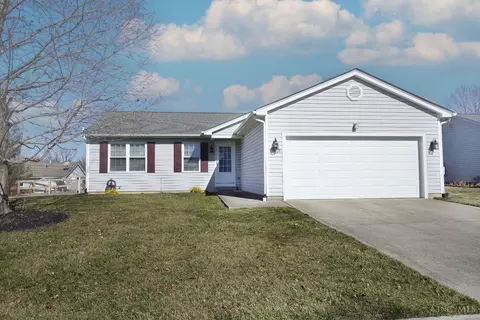 430 Crossbow Dr, Hamilton Township, OH 45039
