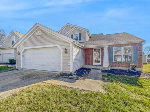 883 Ellery Dr, Cincinnati, OH 45245