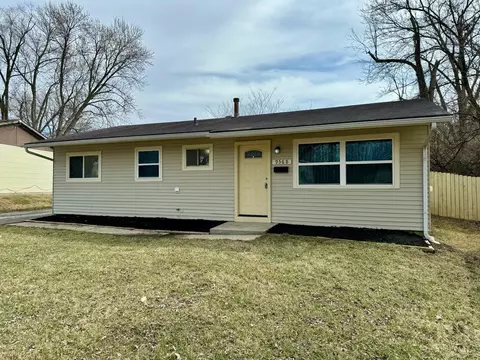Exterior - 9568 Amarillo Ct, Cincinnati, OH 45231 photo 2 of 11