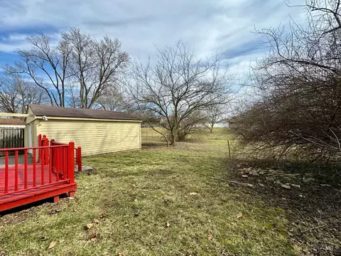 Exterior - 9568 Amarillo Ct, Cincinnati, OH 45231 photo 6 of 11