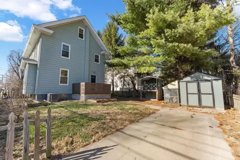 Exterior - 4300 Watterson St, Cincinnati, OH 45227 photo 10 of 12