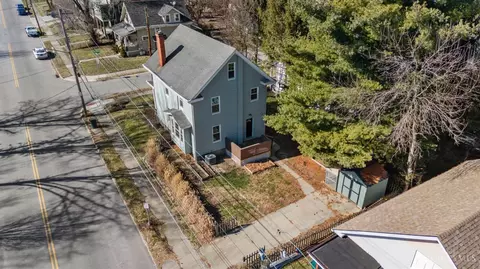 Exterior - 4300 Watterson St, Cincinnati, OH 45227 photo 9 of 12