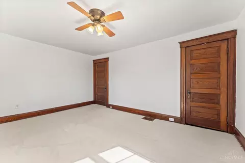 Bedroom - 4300 Watterson St, Cincinnati, OH 45227 photo 1 of 4