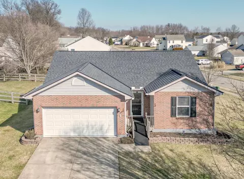 2050 Whispering Willow Ln, Amelia, OH 45102