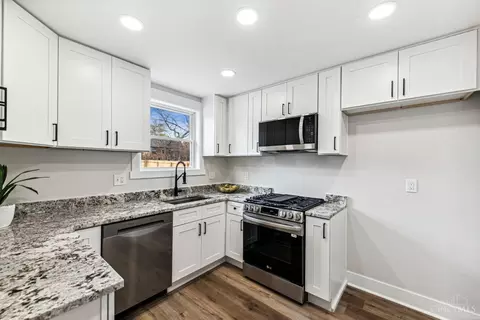 Kitchen - 6267 Elbrook Ave, Golf Manor, OH 45237 photo 1 of 1