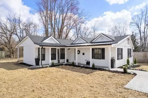 532 Union St, Bethel, OH 45106