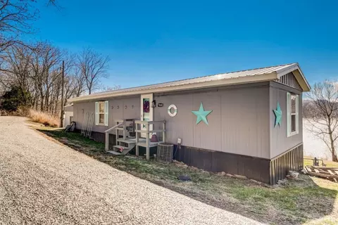 7048 Us Rt 52, Ripley, OH 45167