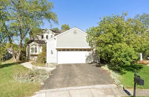 9849 Villageview Ct, Blue Ash, OH 45241