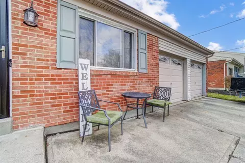 1432 Hazelgrove Dr, Cincinnati, OH 45240 photo 2