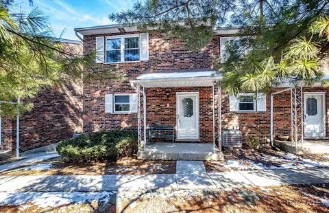 5638 Springdale Rd #8, Colerain Twp, OH 45251