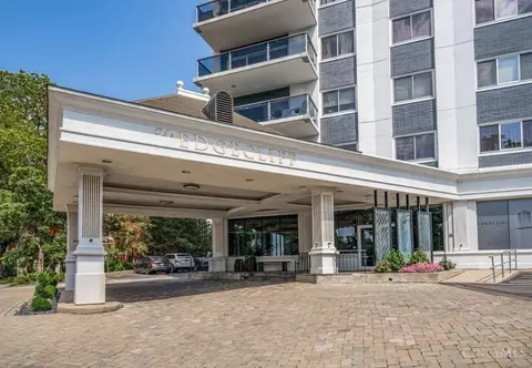 2200 Victory Pkwy #807, Cincinnati, OH 45206