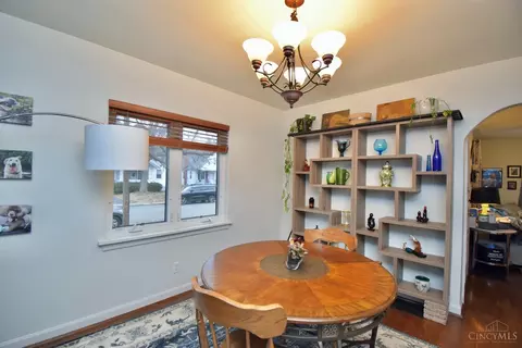 Dining - 7007 Grace Ave, Cincinnati, OH 45227 photo 4 of 5