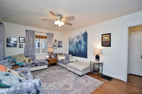 Living - 7007 Grace Ave, Cincinnati, OH 45227 photo 3 of 4