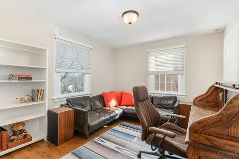Living - 3014 Alpine Ter, Cincinnati, OH 45208 photo 3 of 3